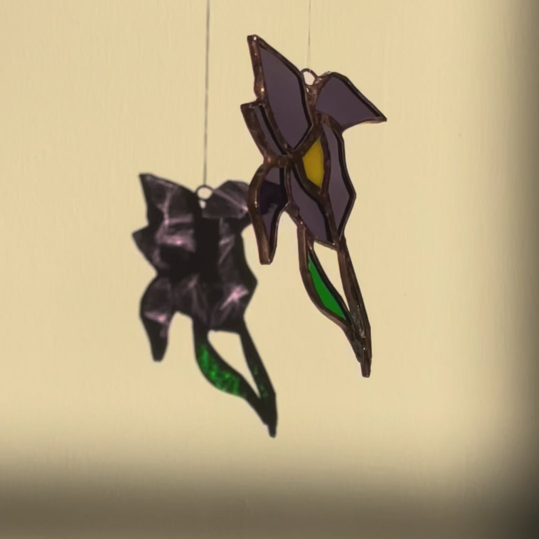 Flower sun catcher - Iris